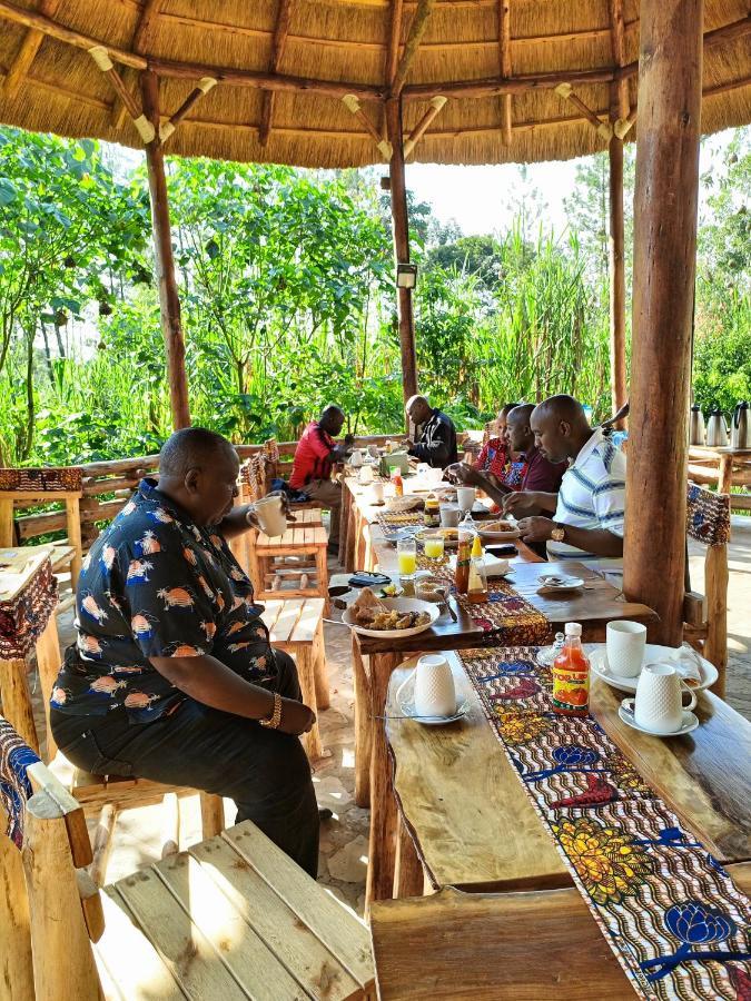 Chimpanzee Capital Safari Lodge Bigodi Ngoại thất bức ảnh